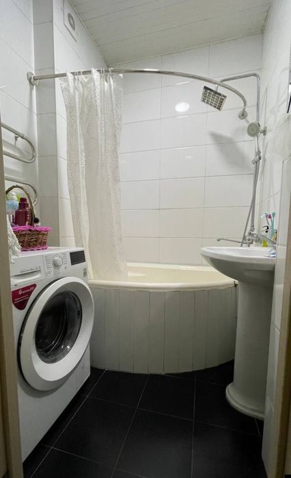 ЮУНУСОБОД 4 кв² 4/4/4 Уй сотилади