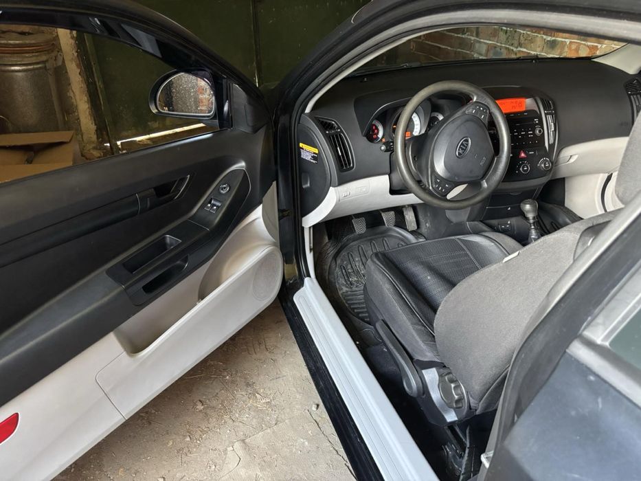 Продавам Kia Pro ceed