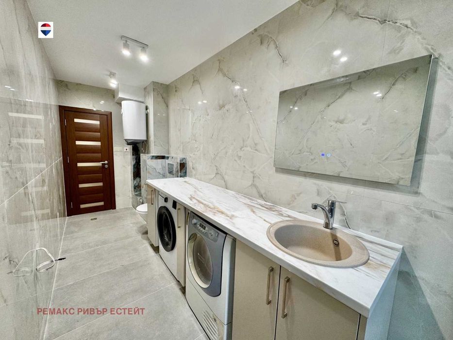 Дава се под наем Тристаен апартамент в Русе, Широк център - 110 кв.м за 790 € - Снимка #7