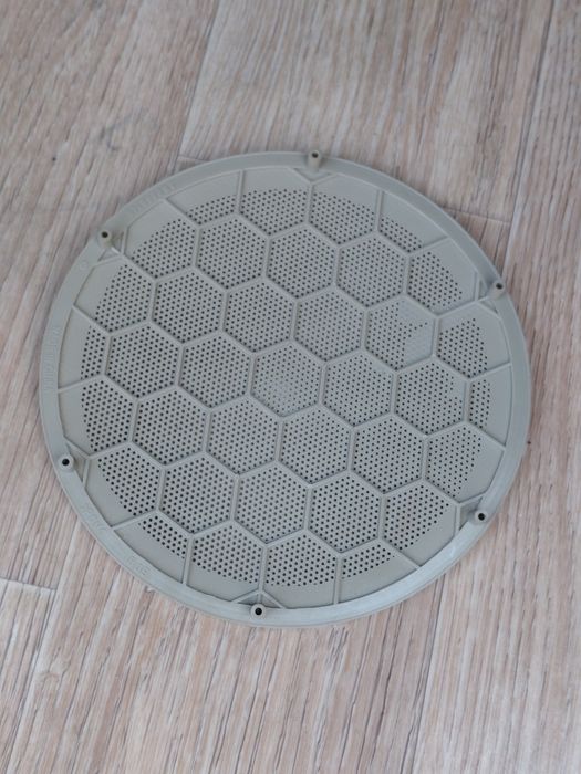 Продам решетку динамика двери пассат б5