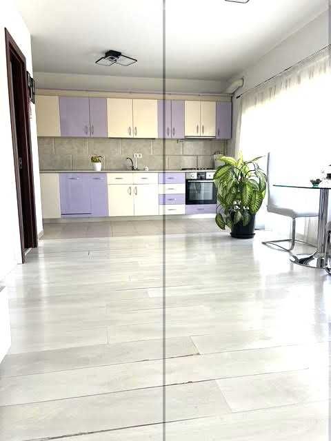 Apartament 2 camere de închiriat – FeliCity Residence, Sector 1,  Băneasa – vedere pădure, parcare inclusă