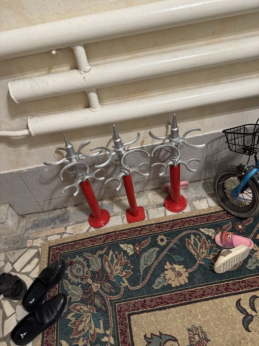 Газ вода аппарат хар турли сироплар бар кимге керек болса айтын кутемн