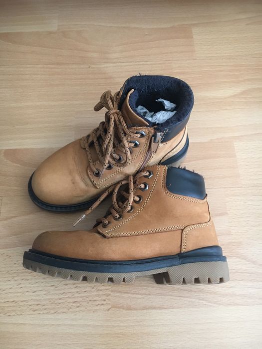 Geox боти номер 27  Zara номер 27