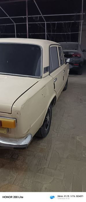 1988 yil 011 sotiladi