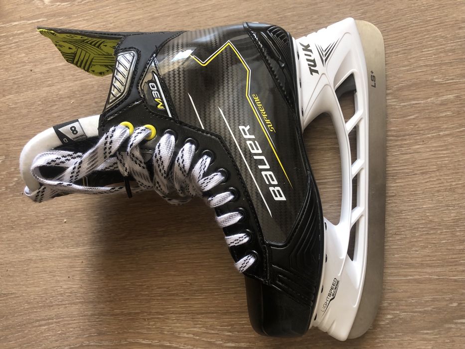 Bauer  supreme m30