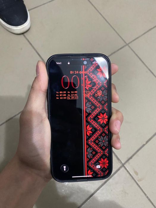 Продаю Iphone 15