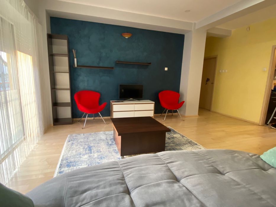 Apartament 3 camere de inchiriat