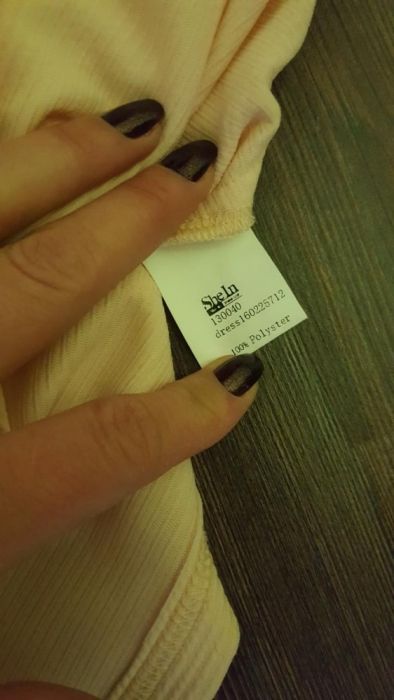 Уникална къса изрязана рокля в нежно розово