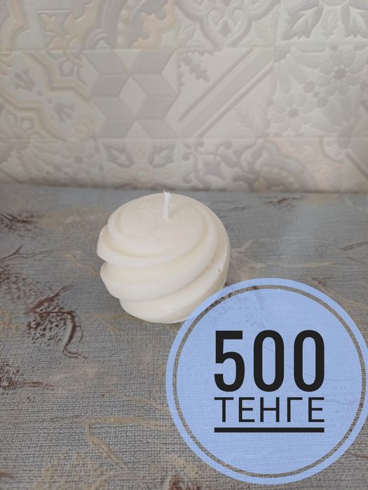 Свечи восковые с ароматом роз