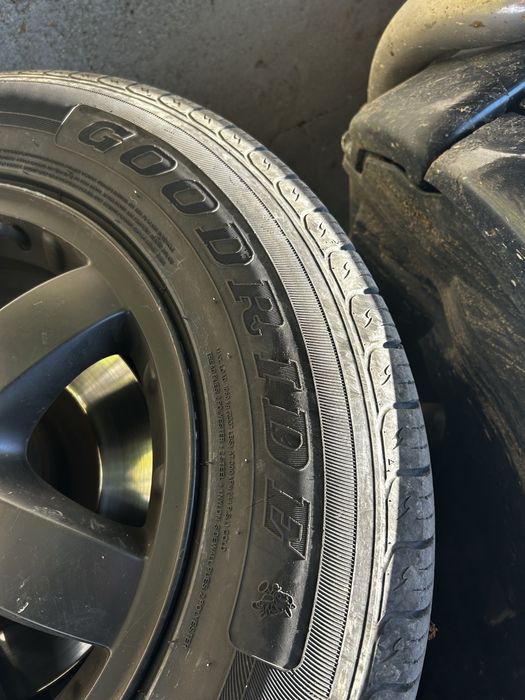 Гуми Goodride 255/55/17