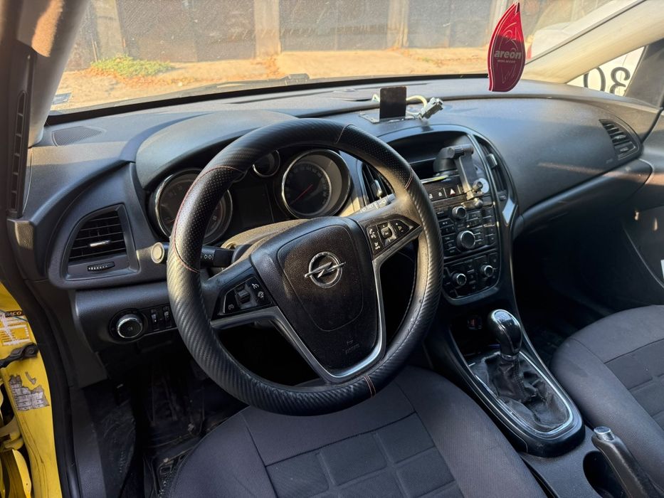 Opel Astra j sports tourer A16xer. На части.