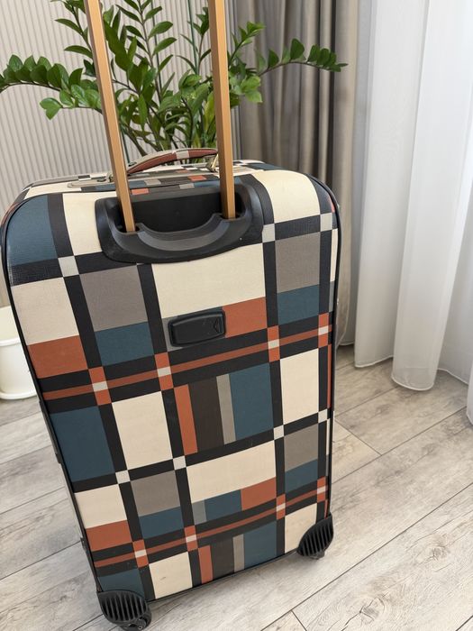 Чемодан дорожный , размер L