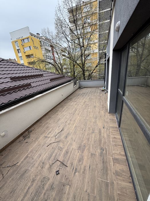 Продава се Двустаен апартамент в Стара Загора, Център - 94 кв.м за 814 €/кв.м - Снимка #2