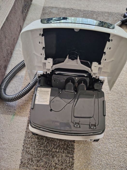 Прахосмукачка Bosch BWD421PRO, за сухо и мокро почистване
