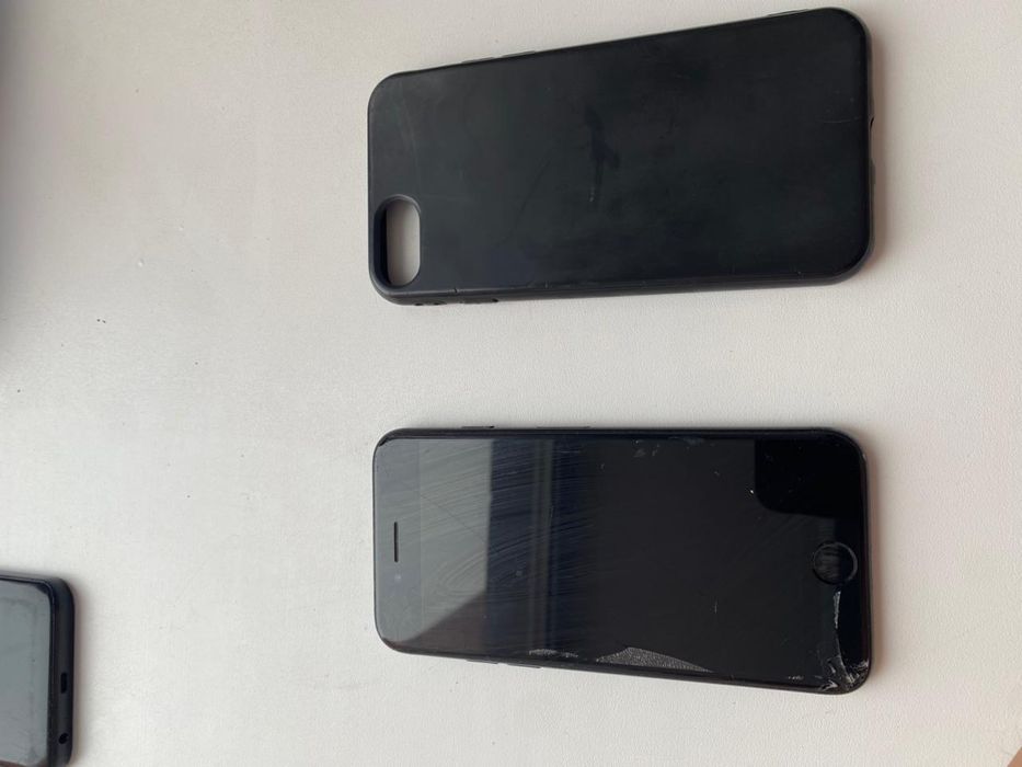 Продам айфон 7 черный