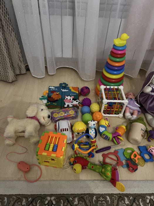 Продам детские игрушки.