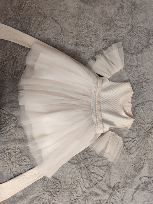 Продаются детские платья