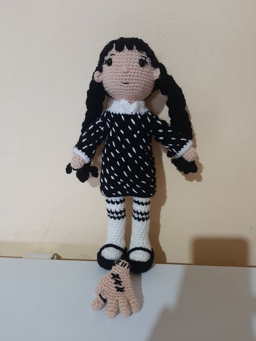 Papusa crosetata wednesday