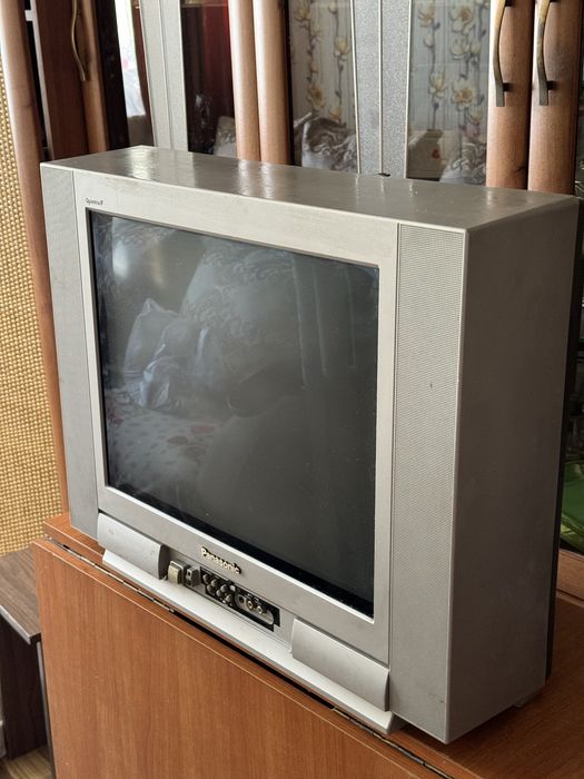 Продам телевизор Panasonik