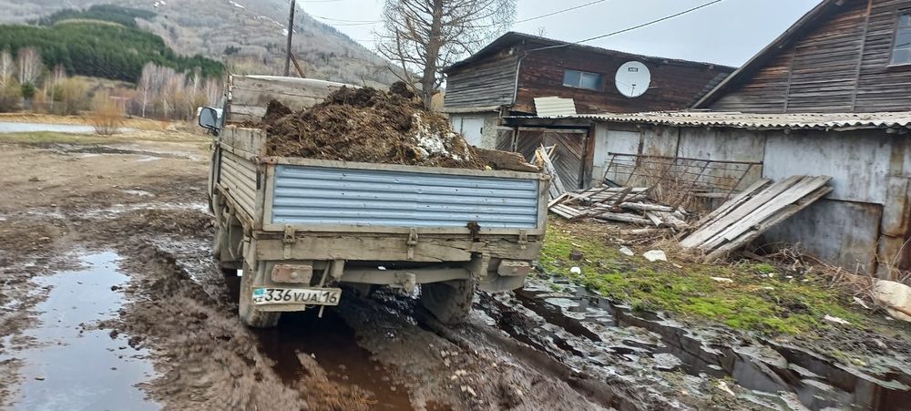 Продам навоз машина УАЗ