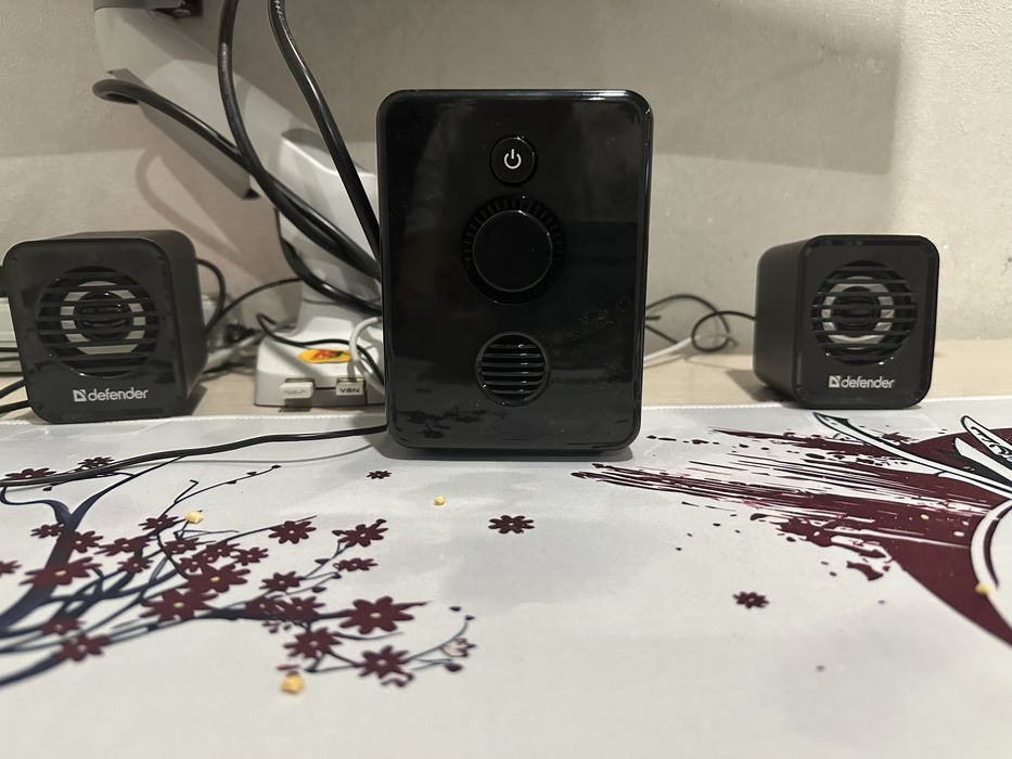 Продам колонки 10000