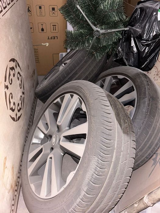 Продам диски с шиной комплект