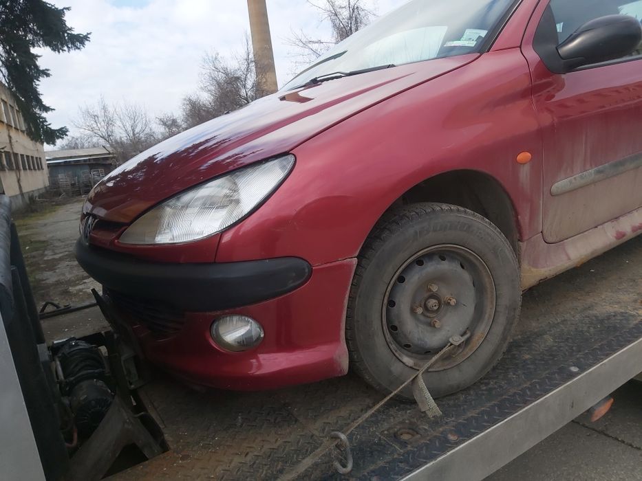 Пежо 206 1.4 I  75 к.с  1999 година