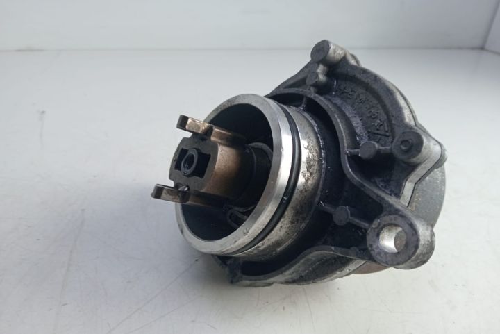 Pompa  vacuum 700437012 BMW Seria 3 E46