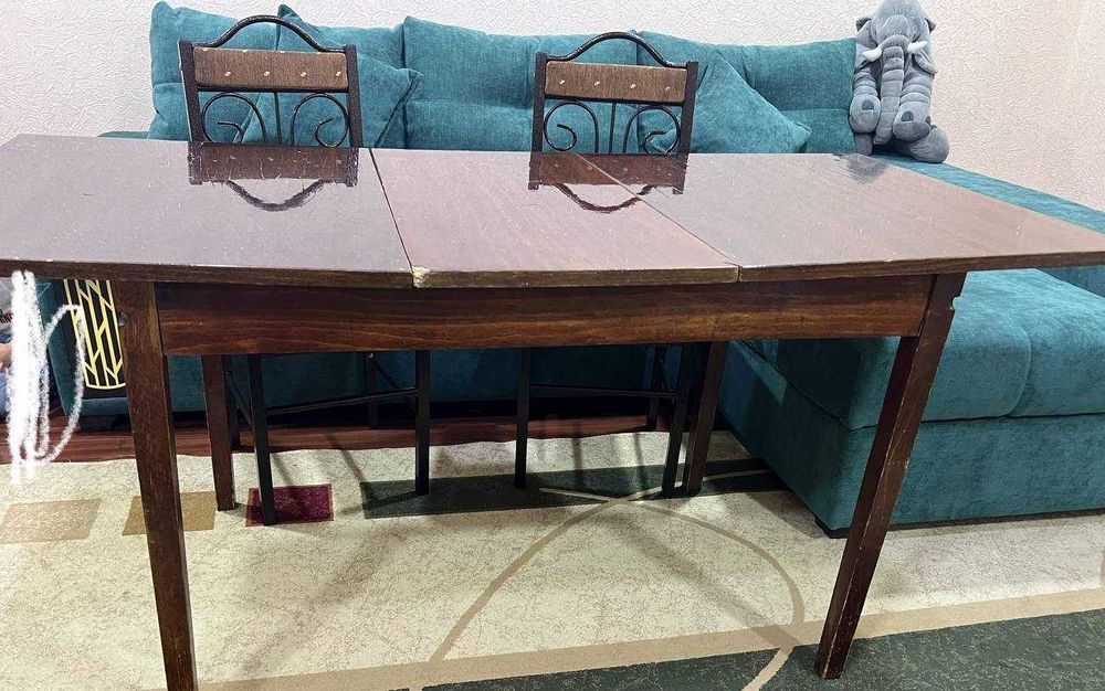 Стол,стул для гостиной