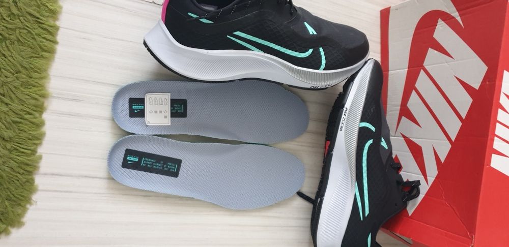 Nike Air Zoom Pegasus 37 Shield Womens Size 41/26.5см НОВО! ОРИГИНАЛ!