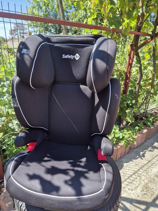 Scaun  auto copii marca safety cu prindere isofix in stare bună