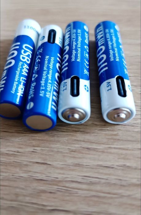 Презареждащи батерии АА / ААА / 9V / D