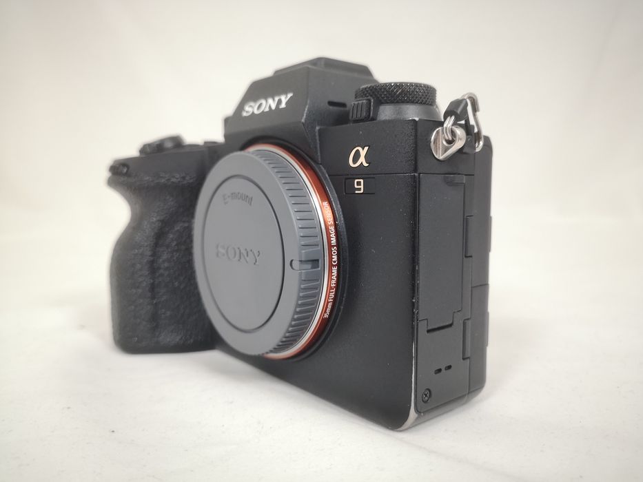 Sony A9 II много добро визуално и отлично функционално състояние