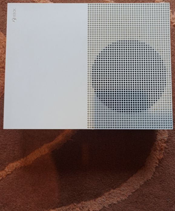 Consola MICROSOFT Xbox One S 500gb Second-Hand, ALB + 1 Controller  negru / Nu accept schimburi !