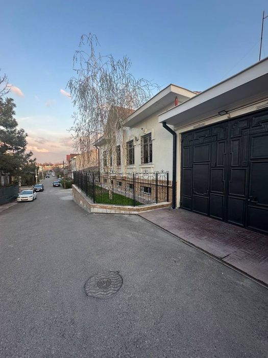 Мирзо-Улугбекский район, дом-участок                              6,6