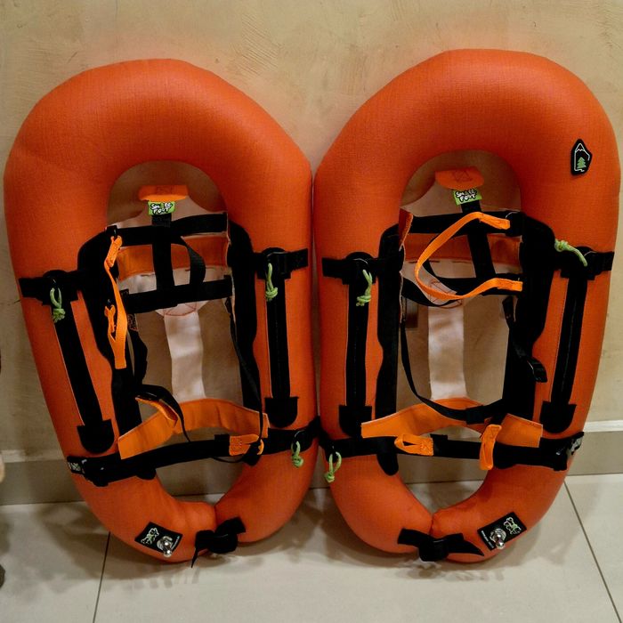 Надуваеми снегоходки Small Foot Revolution  2