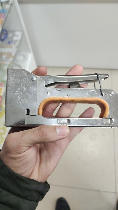 степлер мебельный