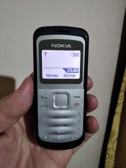 Nokia 105  ва Nokia 12-02 Сотилади