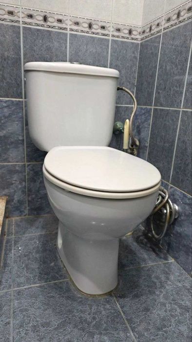 Унитаз, раковина