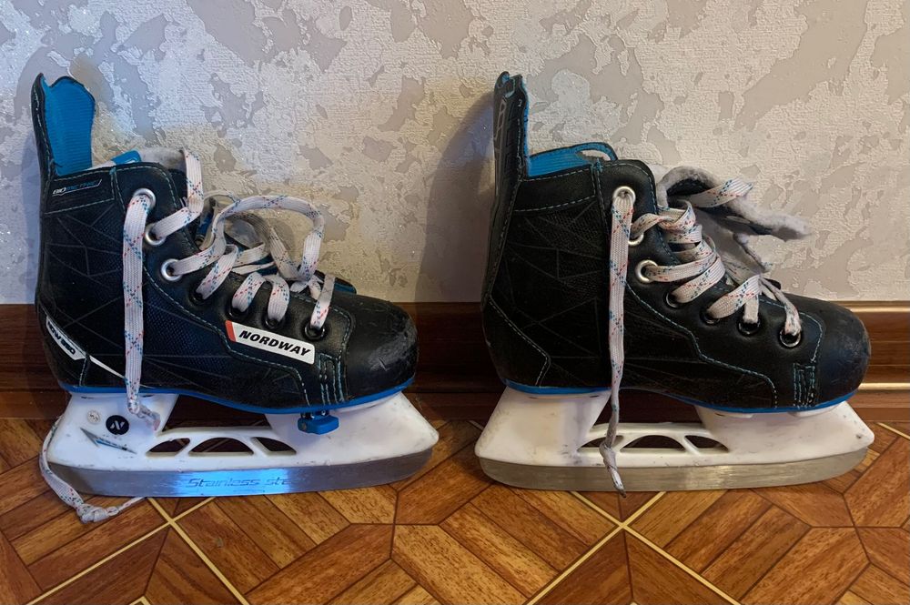 Коньки детские, размер 26-28