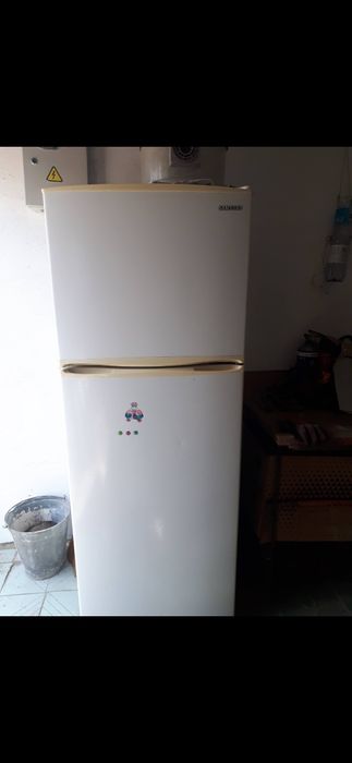 Холодильник Samsung