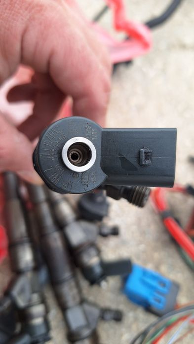 Динамо , компресор ,разпределителен вал и др.