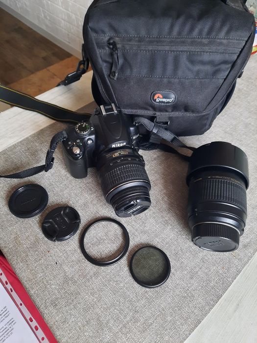 Фотоапарат Nikon D5000