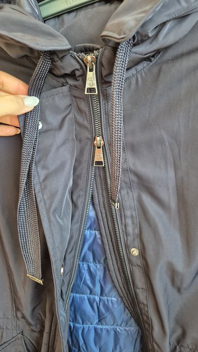 Продам куртку демисезонную оригинал MD.