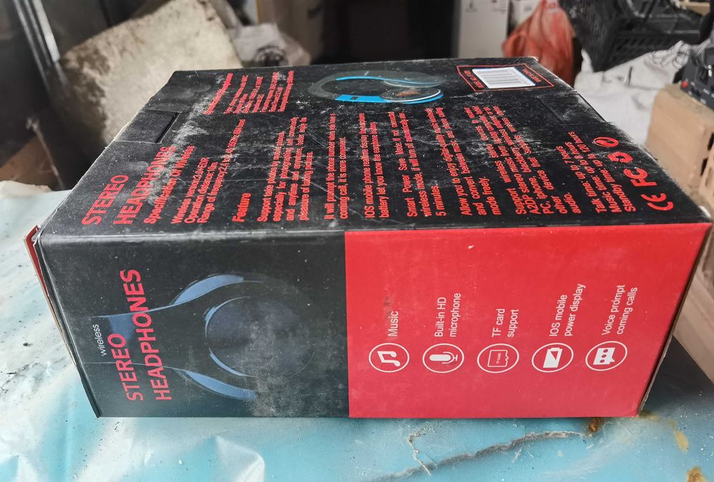 Нови безжични слушалки модел ST-422  зелени