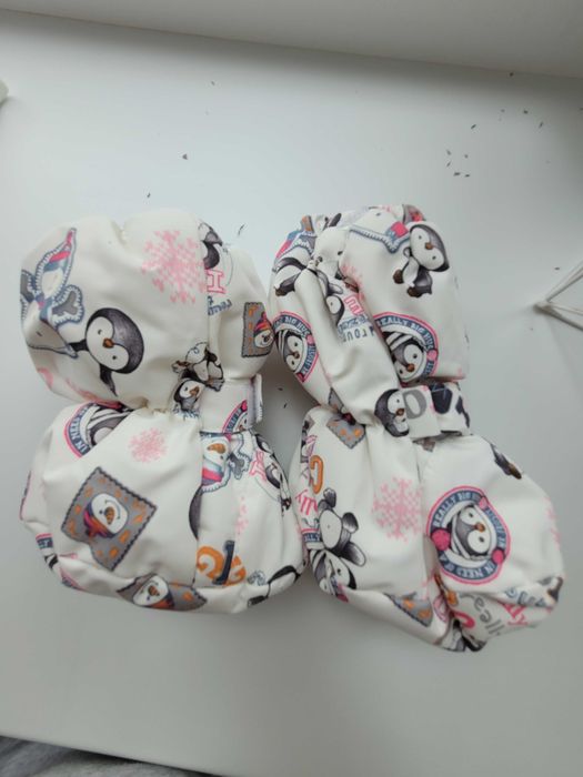 Зимний комбинезон для девочки