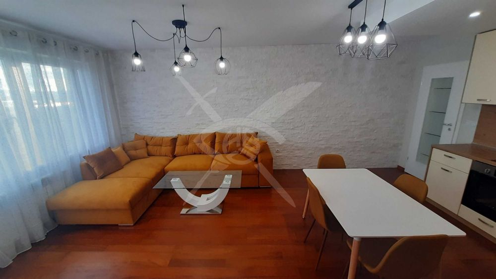 Продава се Тристаен апартамент в София, Обеля 1 - 110 кв.м за 2582 €/кв.м - Снимка #7