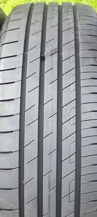 4 anvelope de vara goodyear 215 60 17