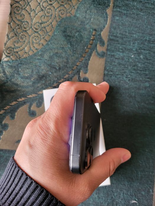 15 про 128 гб. Акб 87%. Экран меняли