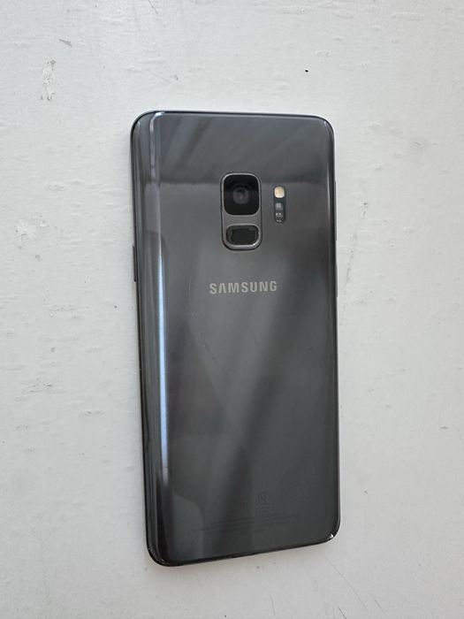 Samsung S9 на 64гб